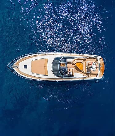 Luxe Full-Service Transfer Rome-Capri: boat + car