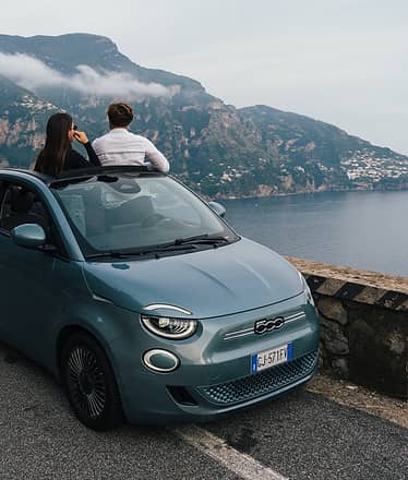 Noleggia una Fiat 500 a Positano o Sorrento