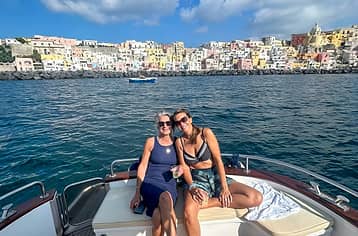 Dream day to visit Ischia and Procida - Small-group boat tour