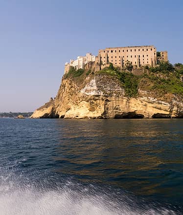 Private boat tour of Procida from Ischia 