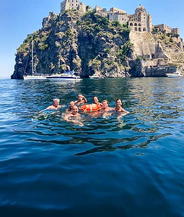 Ischia in barca: tour privato con skipper esperto