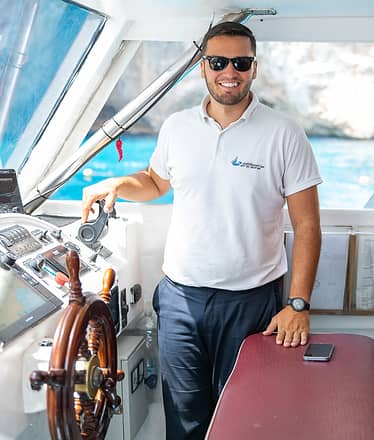 Amalfi Coast by boat: turquoise waters, iconic villages & the magic of the Emerald Grotto