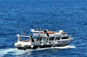 Amalfi Coast by boat: turquoise waters, iconic villages & the magic of the Emerald Grotto