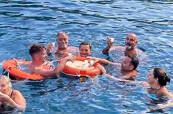 Sunset Boat Apéritif: Group Tour in Ischia