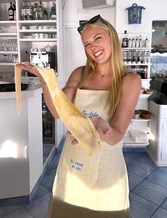 Cooking class, lunch, and beach: a dream day on the Amalfi Coast