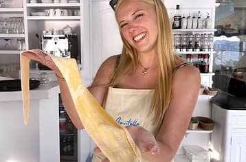 Cooking class, lunch, and beach: a dream day on the Amalfi Coast