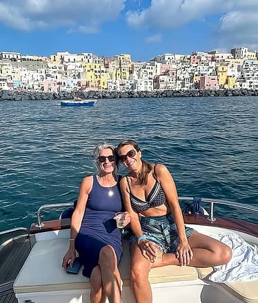 Ischia and Procida by boat: luxury tour of exclusive bays and colorful villages