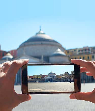 Sunset in Naples: guided tour in English with traditional dinner in the heart of the city
