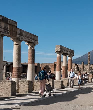 Un viaggio nel cuore del tempo: tour privato tra Pompei, Ercolano e Vesuvio