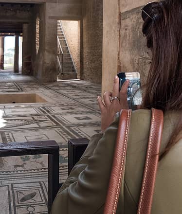 Pompeii and Naples in one day: private tour full of culture and authentic atmosphere