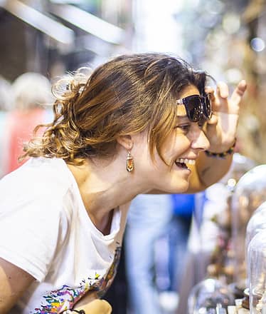 Walking tour nel cuore autentico di Napoli con una guida privata esperta