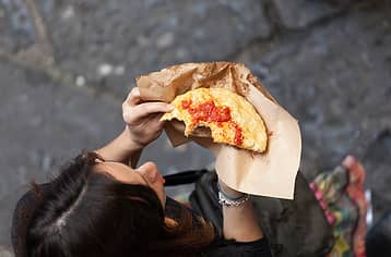 Private tour to discover the authentic flavors of Naples' historic center