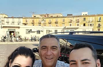 Transfer esclusivo da/per Roma: viaggia in prima classe con ogni comfort