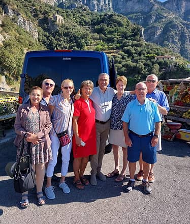 Transfer esclusivo da/per Roma: viaggia in prima classe con ogni comfort