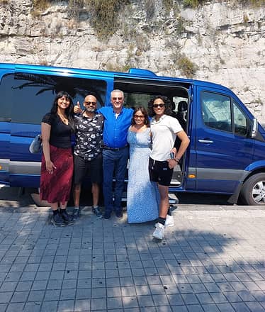 Transfer esclusivo da/per Roma: viaggia in prima classe con ogni comfort