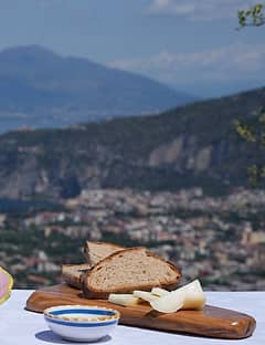 Sorrento: Farm-to-Table Pizza and Cheese-Making Class