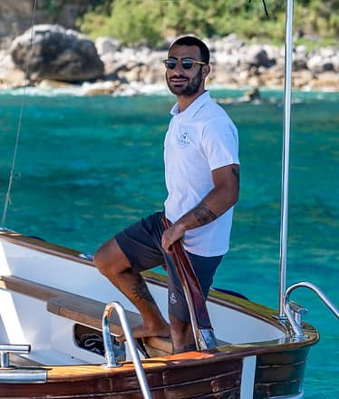 Full-Day Private Boat Tour Around Capri: the perfect day at the perfect price