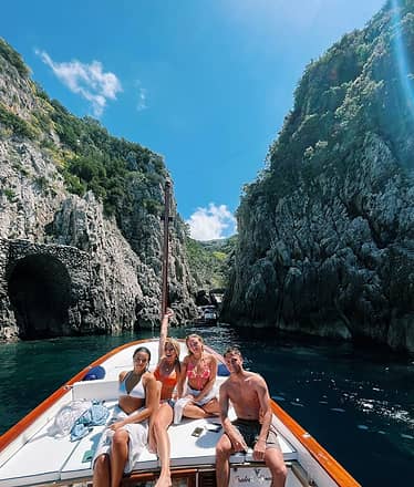 Discover Capri and the Amalfi Coast by Boat: a Full Day of Wonder