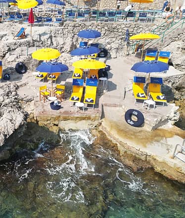 VIP SERVICE “GRANDE PLACE” SUN LOUNGES x 2/4