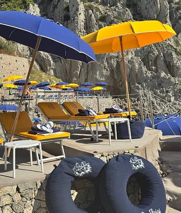 VIP SERVICE “GRANDE PLACE” SUN LOUNGES x 2/4