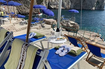 VIP SERVICE “GRANDE PLACE” SUN LOUNGES x 2/4