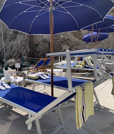 VIP SERVICE “GRANDE PLACE” SUN LOUNGES x 2/4