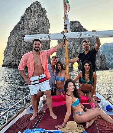 Capri like you've never seen it: half-day private boat tour