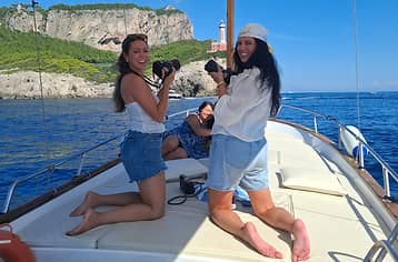 Capri by Gozzo: 3 dreamy hours of caves, legends & exclusive relaxation