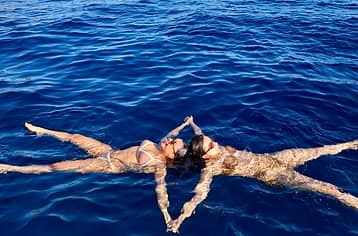 Capri Prestige: a special day by boat with caves, toasts and pure wonder