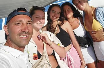 Private boat tour in Capri: the best of the island in 2 unforgettable hours