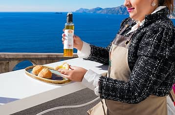 The secrets of Amalfi olive oil: guided tasting with breathtaking views