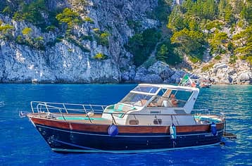 Apreamare 9 Semi-Cabin