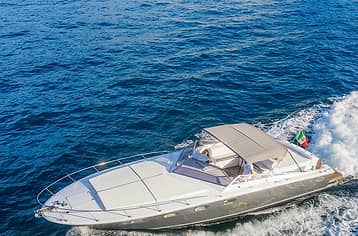 Magnum Marine 38