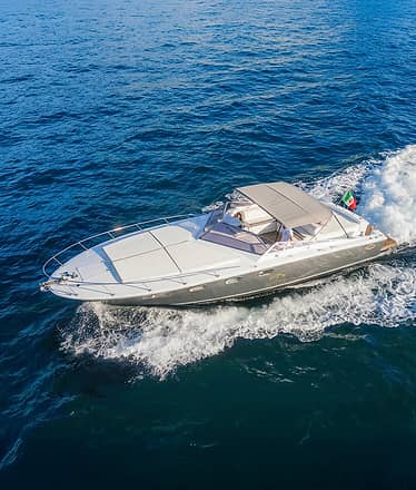 Magnum Marine 38
