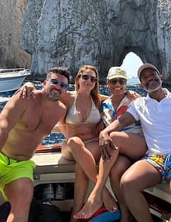 Capri Group Boat Tour: 3 Hours with Snorkeling and Aperitif