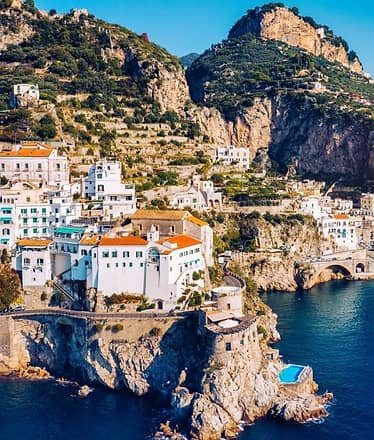 Half Day Private Tour on a traditional Gozzo Boat in Amalfi Coast 