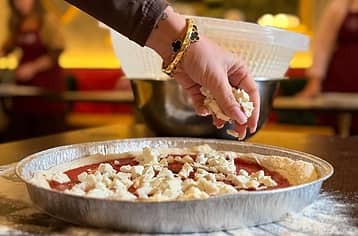 Neapolitan Pizza and Tiramisu in Naples: Authentic Home-Style Cooking Class