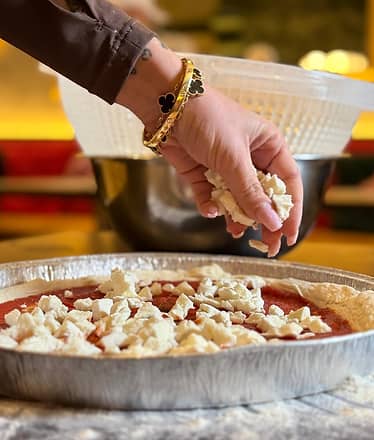 Neapolitan Pizza and Tiramisu in Naples: Authentic Home-Style Cooking Class