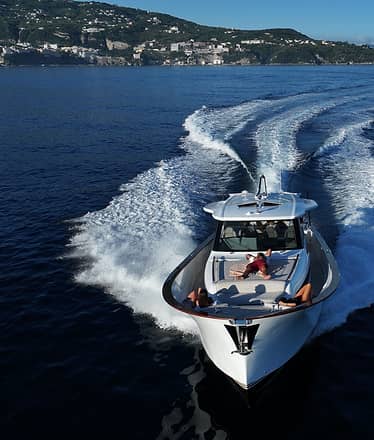 La costa di Sorrento in barca (mezza giornata)