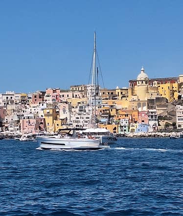 Ischia & Procida da Sorrento in barca privata
