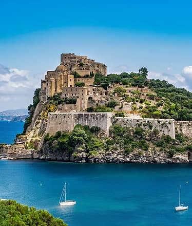 Ischia & Procida da Sorrento in barca privata