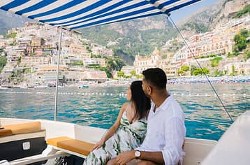 Escursione in Barca Privata sulla Costiera Amalfitana: Tour di Mezza Giornata