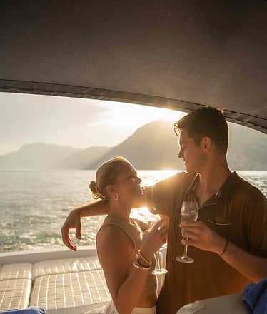 Crociera Privata al Tramonto in Costiera Amalfitana con Prosecco