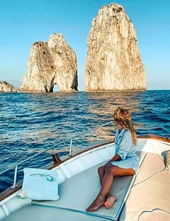 Quick Escape: Tour in barca di 2 ore a Capri