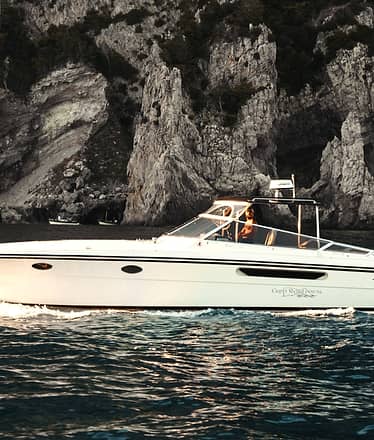 Exclusive Tour by Itama 38 Speedboat around Capri