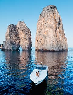 Exclusive Tour by Itama 38 Speedboat around Capri