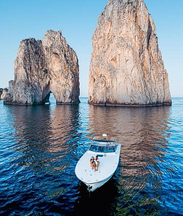 Exclusive Tour by Itama 38 Speedboat around Capri