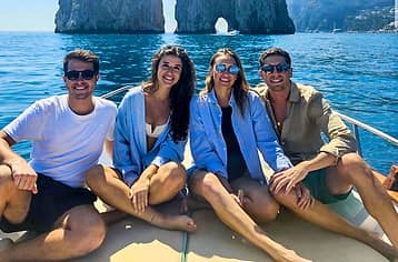 Signature Tour: giro dell'isola di Capri in 3 ore