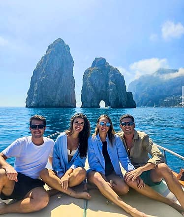 Signature Tour: giro dell'isola di Capri in 3 ore