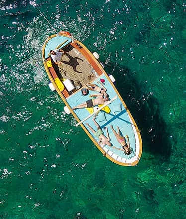 Capri Premium Joy: 4-Hour Boat Tour around the Island